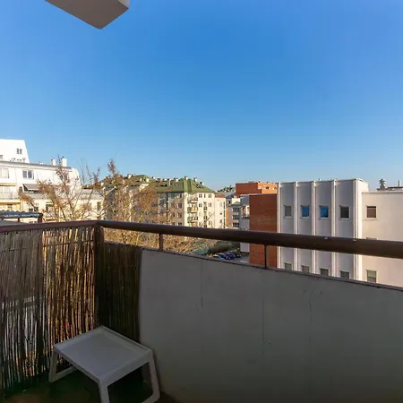 Διαμέρισμα Metro Kabaty Homely By Bookinghost