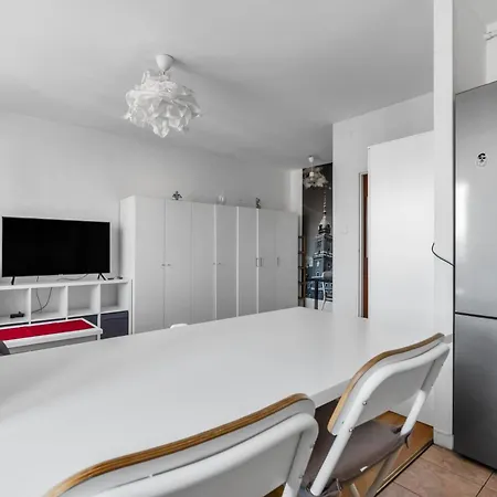 Metro Kabaty Homely By Bookinghost Apartament Warszawa