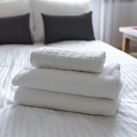 Metro Kabaty Homely By Bookinghost 바르샤바