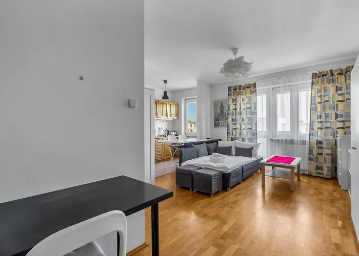 Metro Kabaty Homely By Bookinghost *