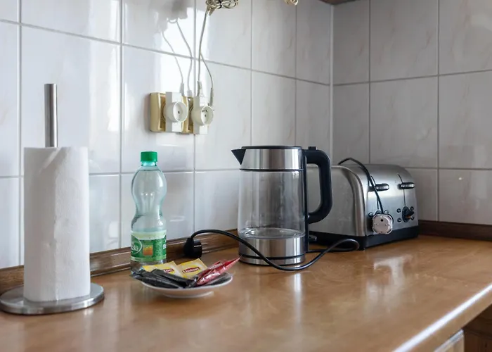 Metro Kabaty Homely By Bookinghost Daire *