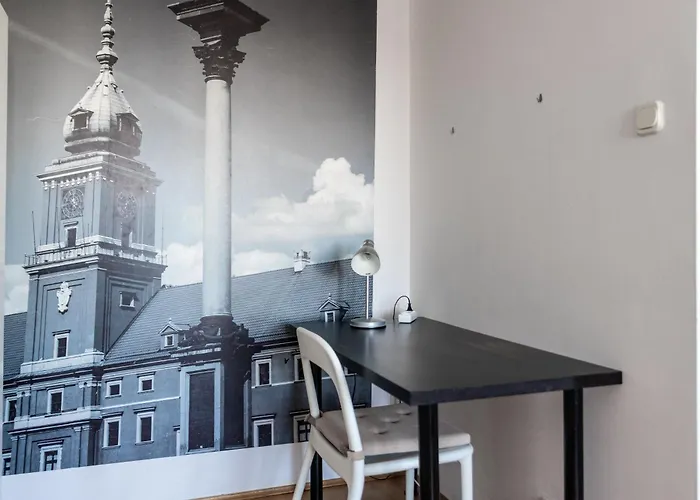 Metro Kabaty Homely By Bookinghost *