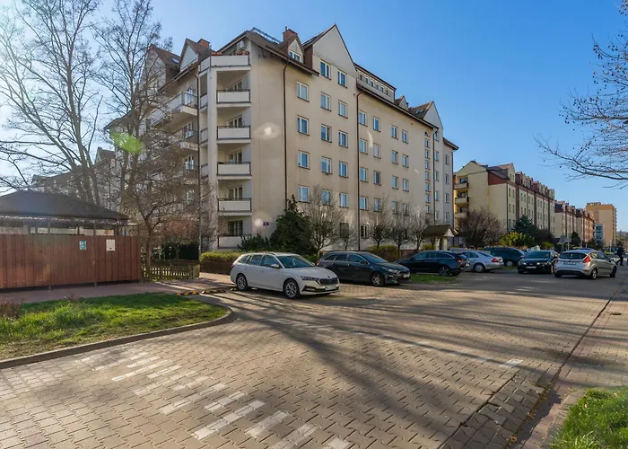 Metro Kabaty Homely By Bookinghost Daire *