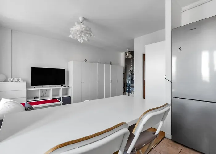 Metro Kabaty Homely By Bookinghost Daire Varşova