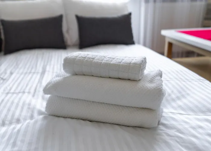 Metro Kabaty Homely By Bookinghost Varşova